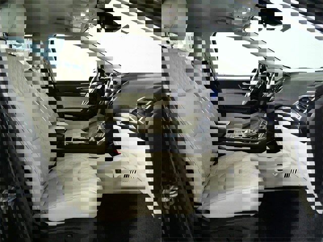 Certified 2024 Ford Edge Titanium w/ Class II Trailer Tow Package image 10