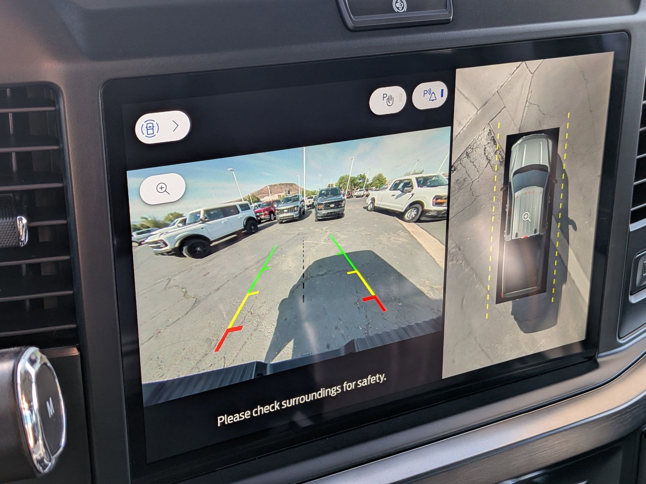 Certified 2025 Ford F250 Lariat AWD/4WD image 24