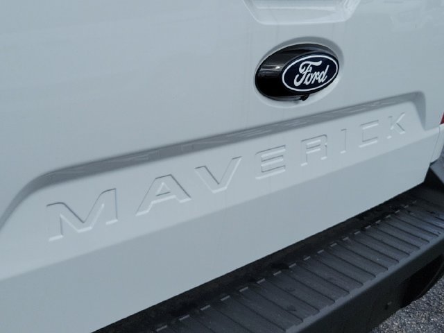 Certified 2025 Ford Maverick XL FWD image 6