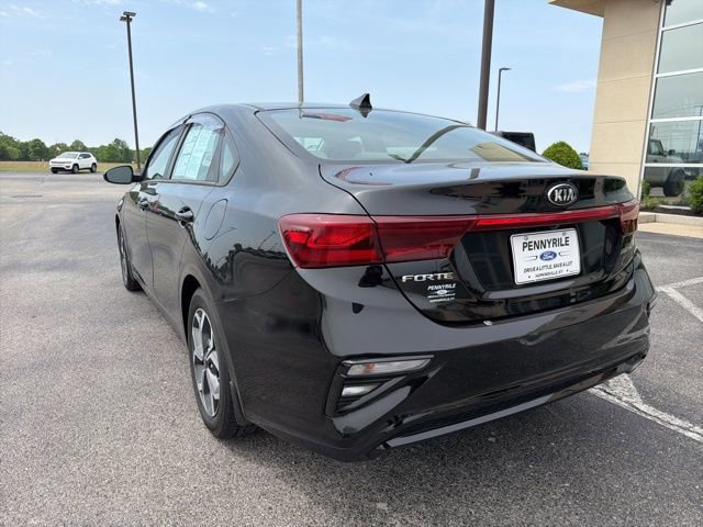 Used 2020 Kia Forte LXS FWD image 3