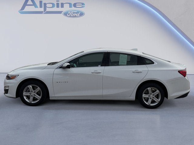 Used 2024 Chevrolet Malibu LT FWD image 2