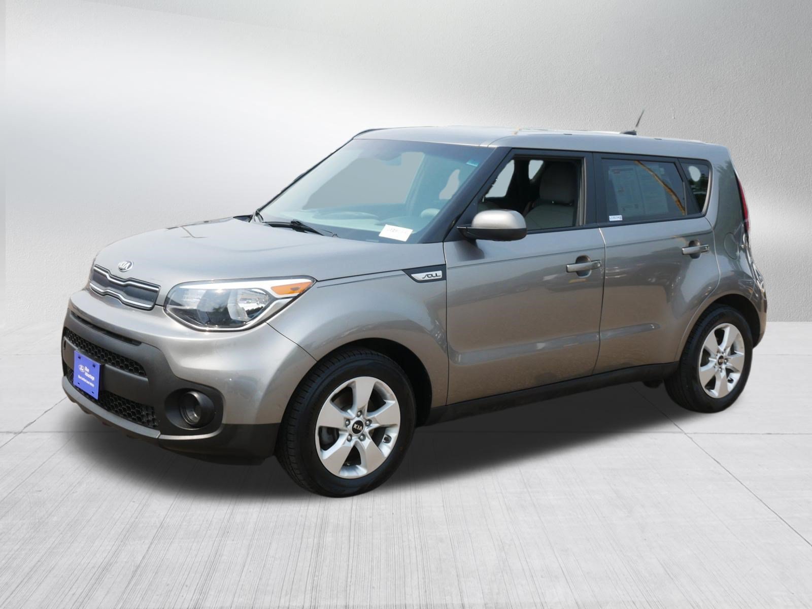 Used 2018 Kia Soul FWD image 3