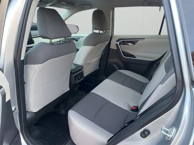 Used 2021 Toyota RAV4 XLE image 16