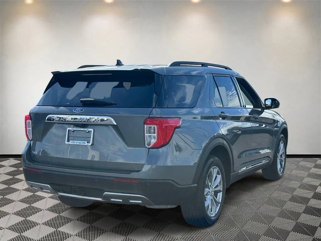 Certified 2023 Ford Explorer XLT w/ Equipment Group 202A AWD/4WD image 4