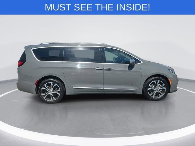 Used 2022 Chrysler Pacifica Pinnacle image 6