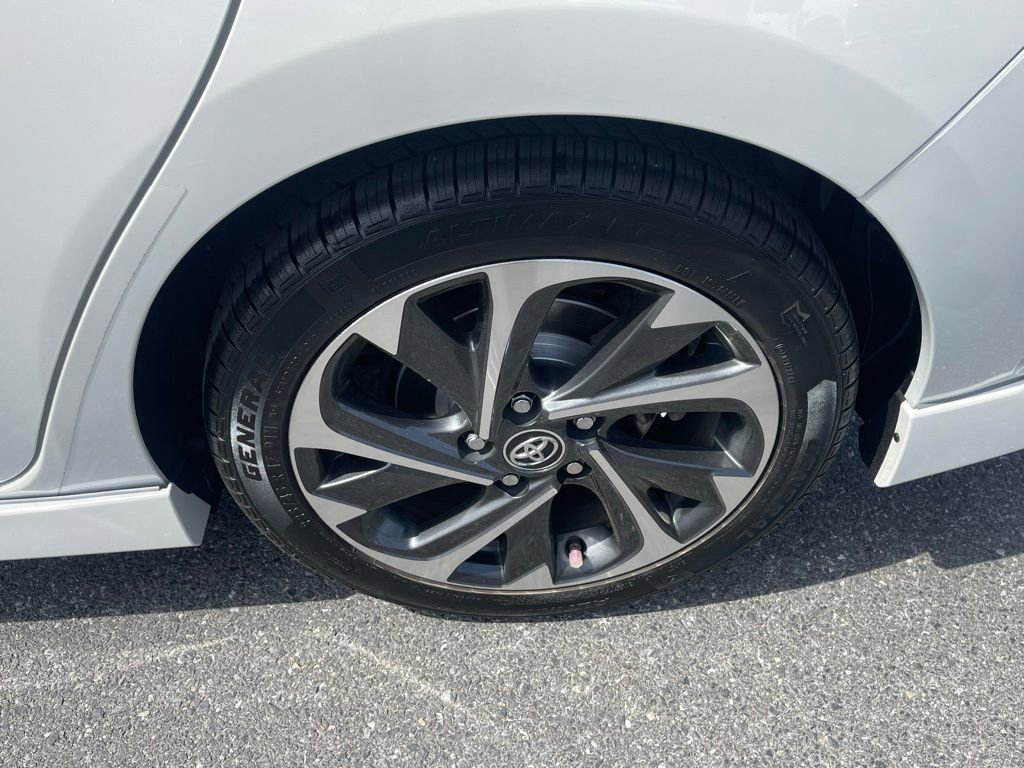 Used 2018 Toyota Corolla iM image 7