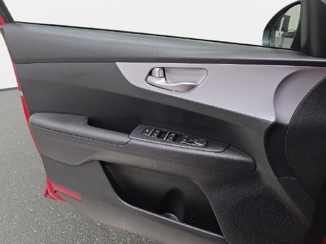 Used 2024 Kia Forte LXS FWD image 27