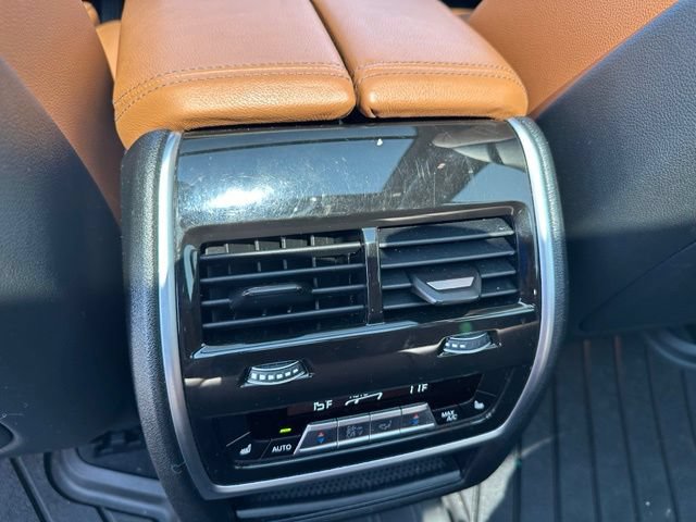 Used 2021 BMW X7 xDrive40i AWD/4WD image 22