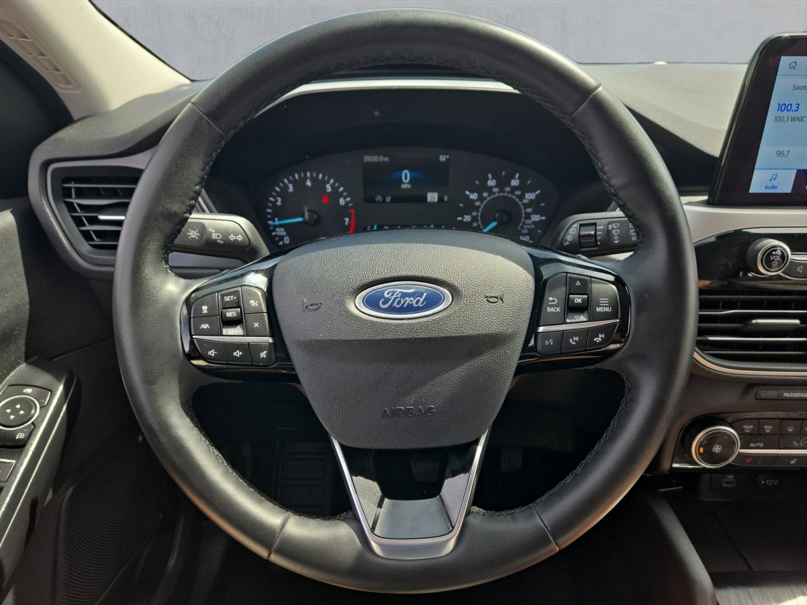 Certified 2022 Ford Escape SE w/ Cold Weather Package AWD/4WD image 13