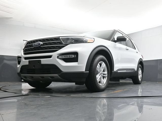 Certified 2024 Ford Explorer XLT w/ Equipment Group 202A AWD/4WD image 31