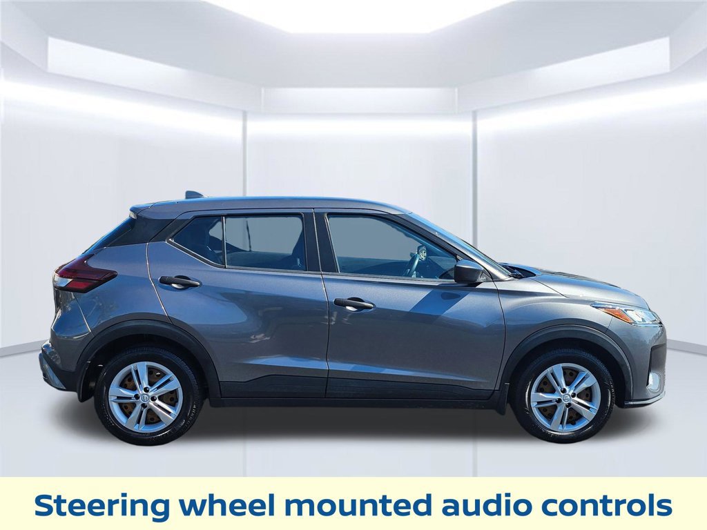 Used 2022 Nissan Kicks S FWD image 22