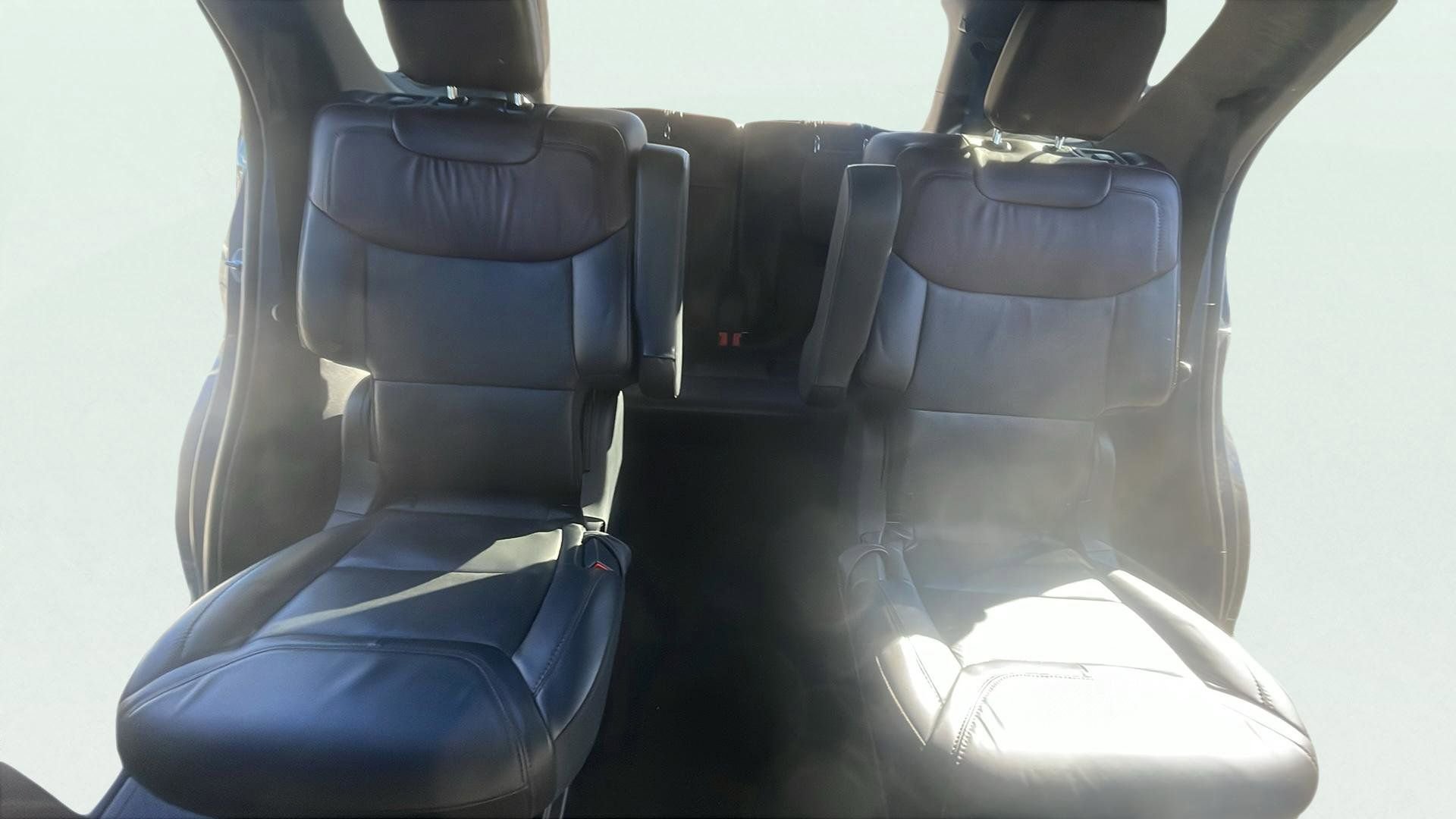 Certified 2023 Ford Explorer Platinum w/ Class IV Trailer Tow Package image 19