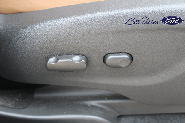 Used 2017 Buick Encore Essence AWD/4WD image 12