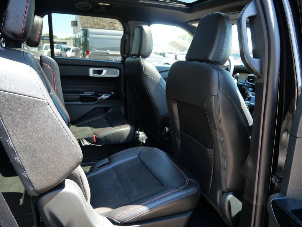 Certified 2023 Ford Explorer ST-Line w/ Class IV Trailer Tow Package AWD/4WD image 13