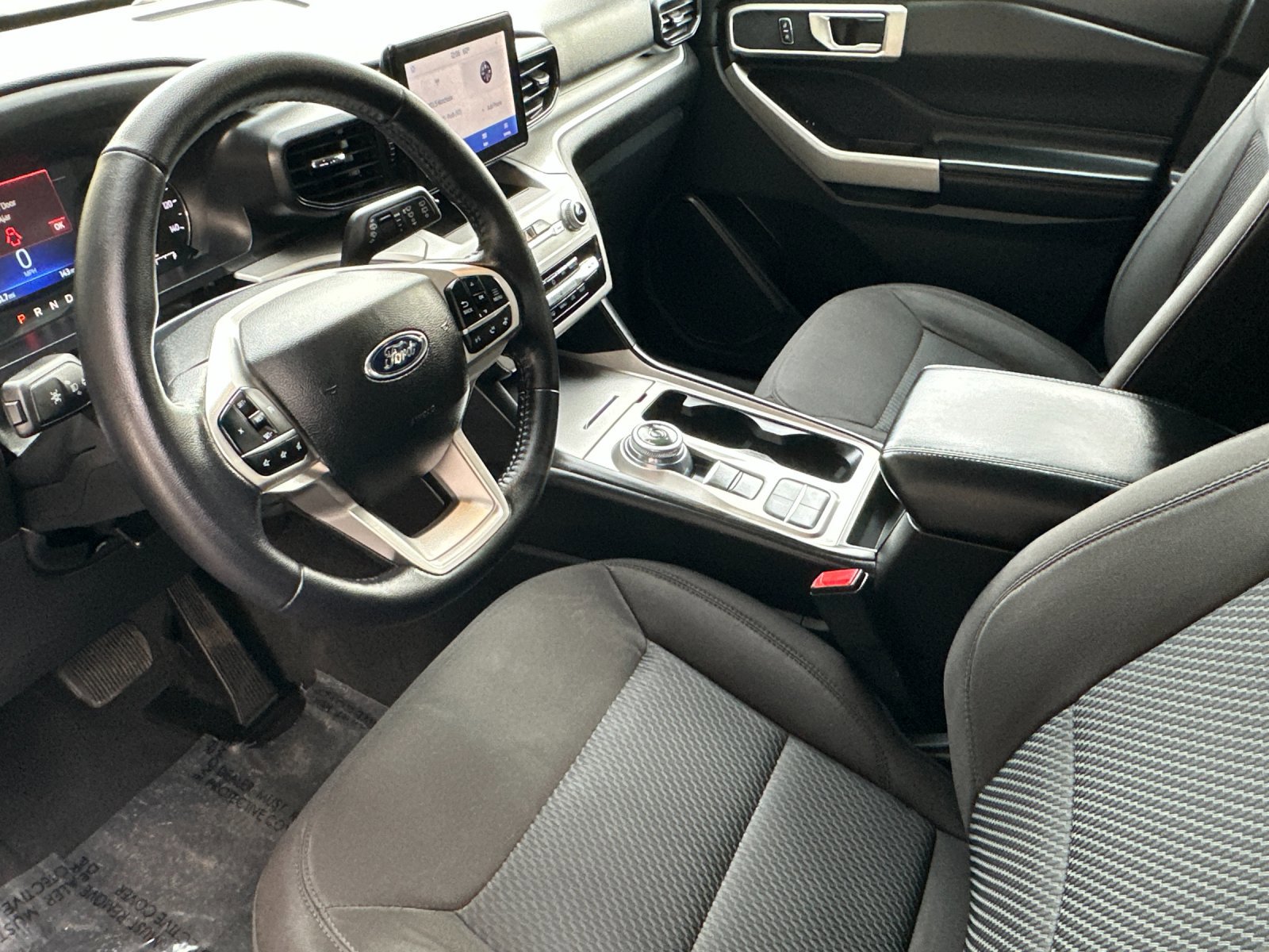 Certified 2022 Ford Explorer XLT image 11