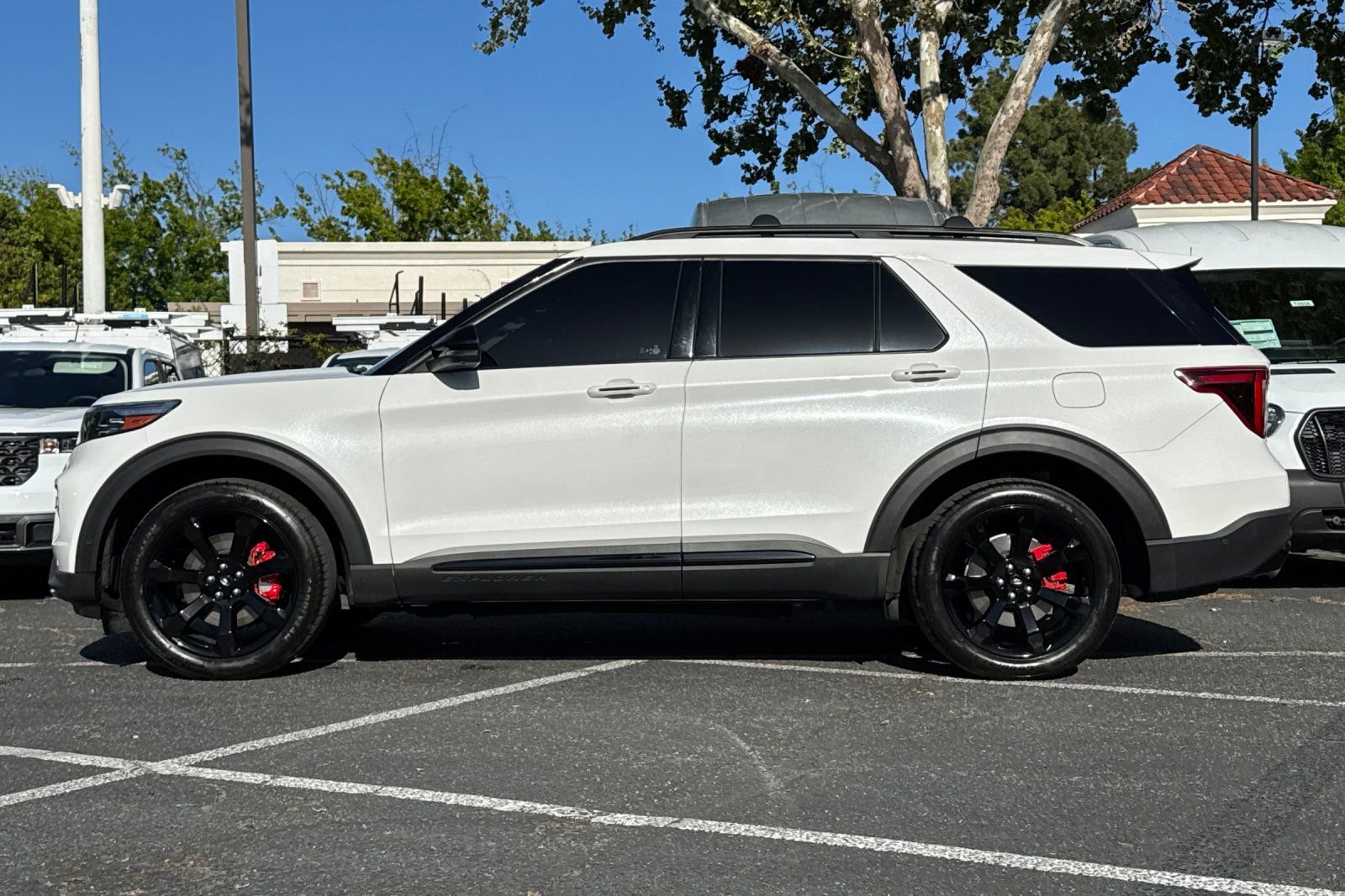 Certified 2021 Ford Explorer ST w/ Equipment Group 401A AWD/4WD image 8