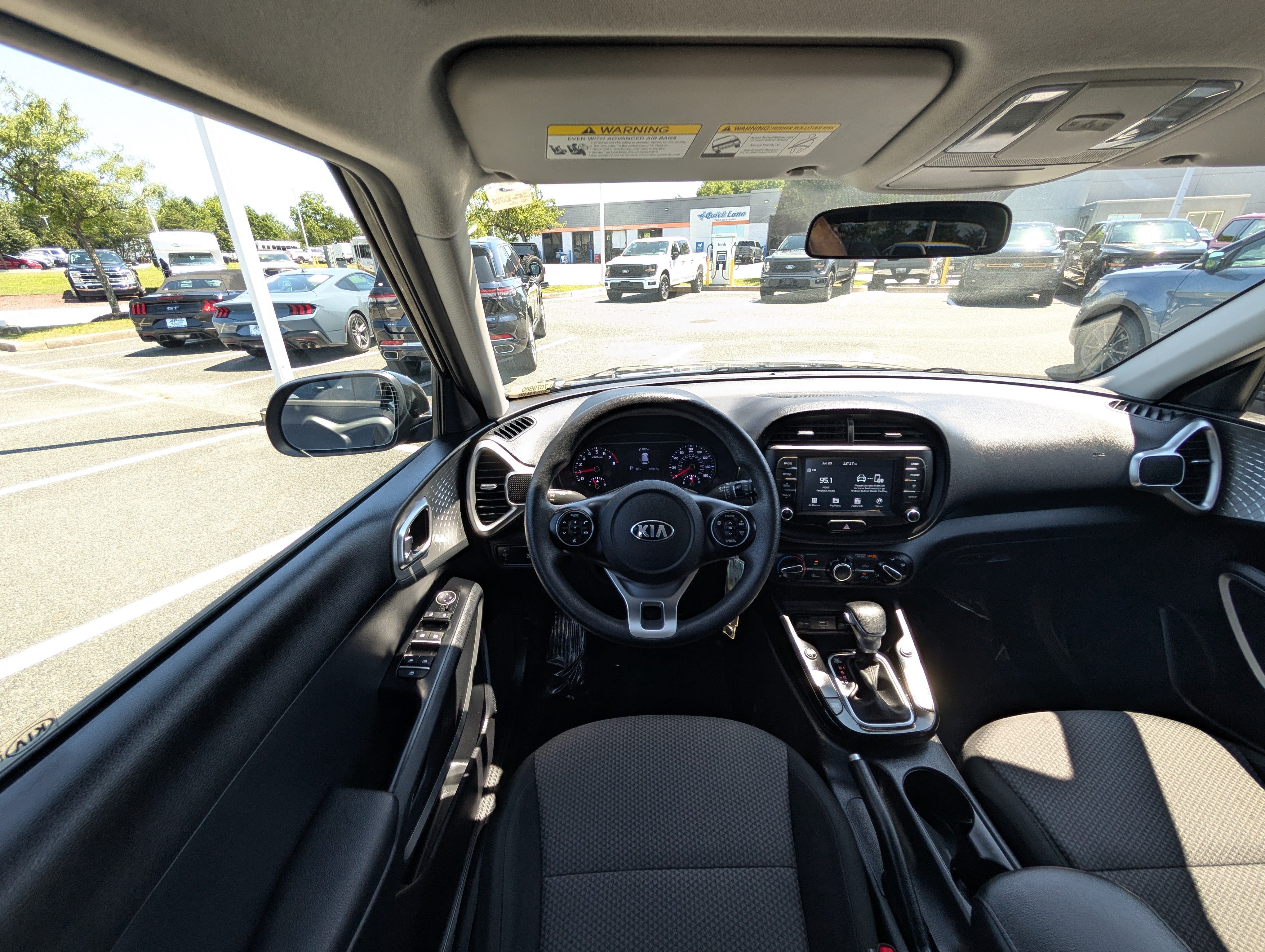 Used 2020 Kia Soul LX FWD image 14