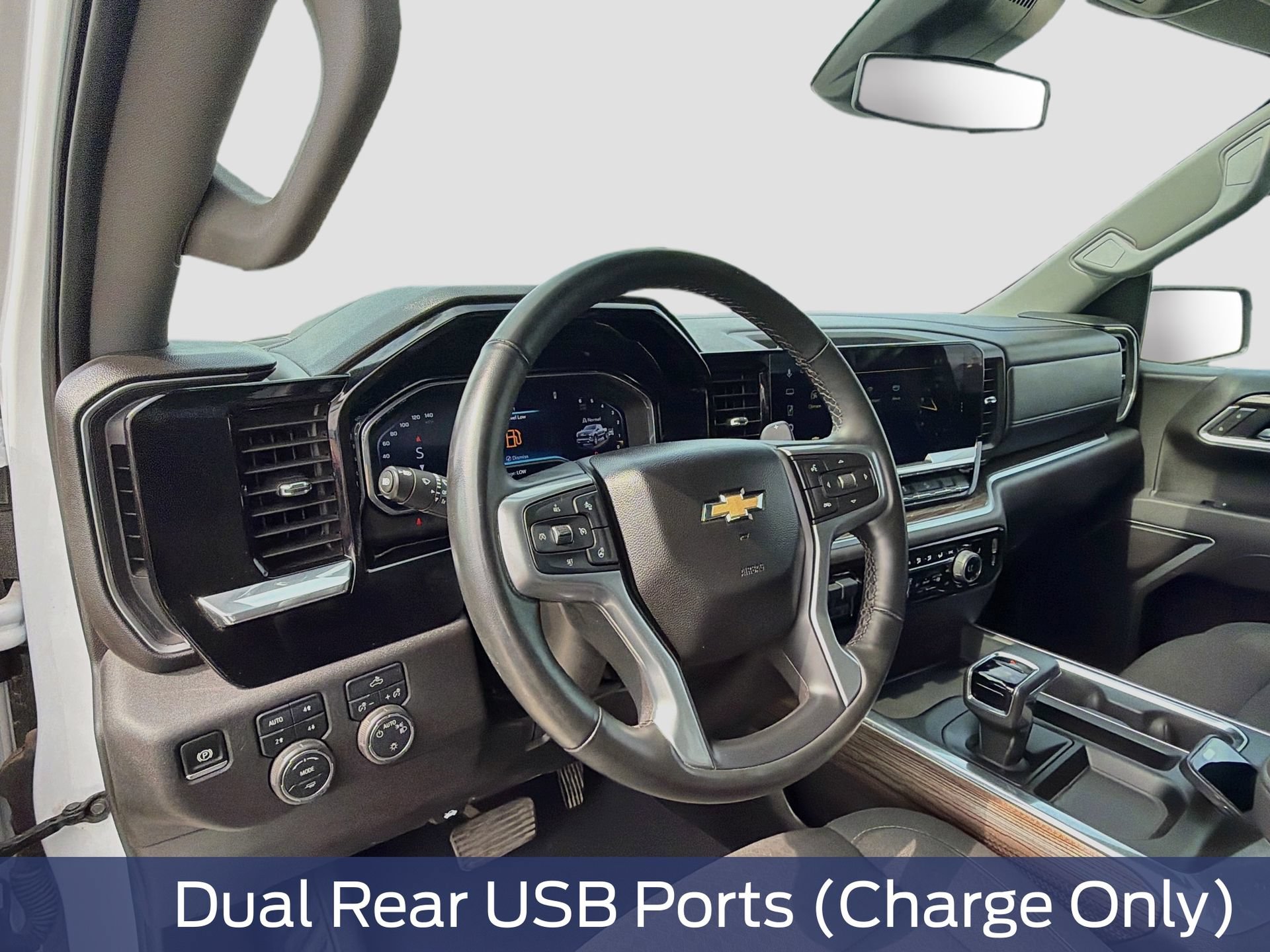 Used 2025 Chevrolet Silverado 1500 LT AWD/4WD image 16