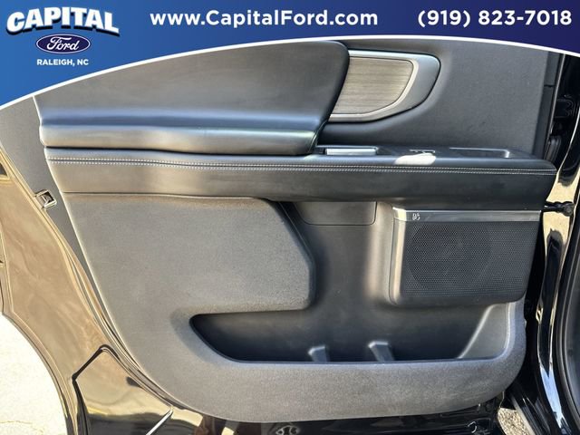 Certified 2025 Ford Expedition Max Platinum image 18