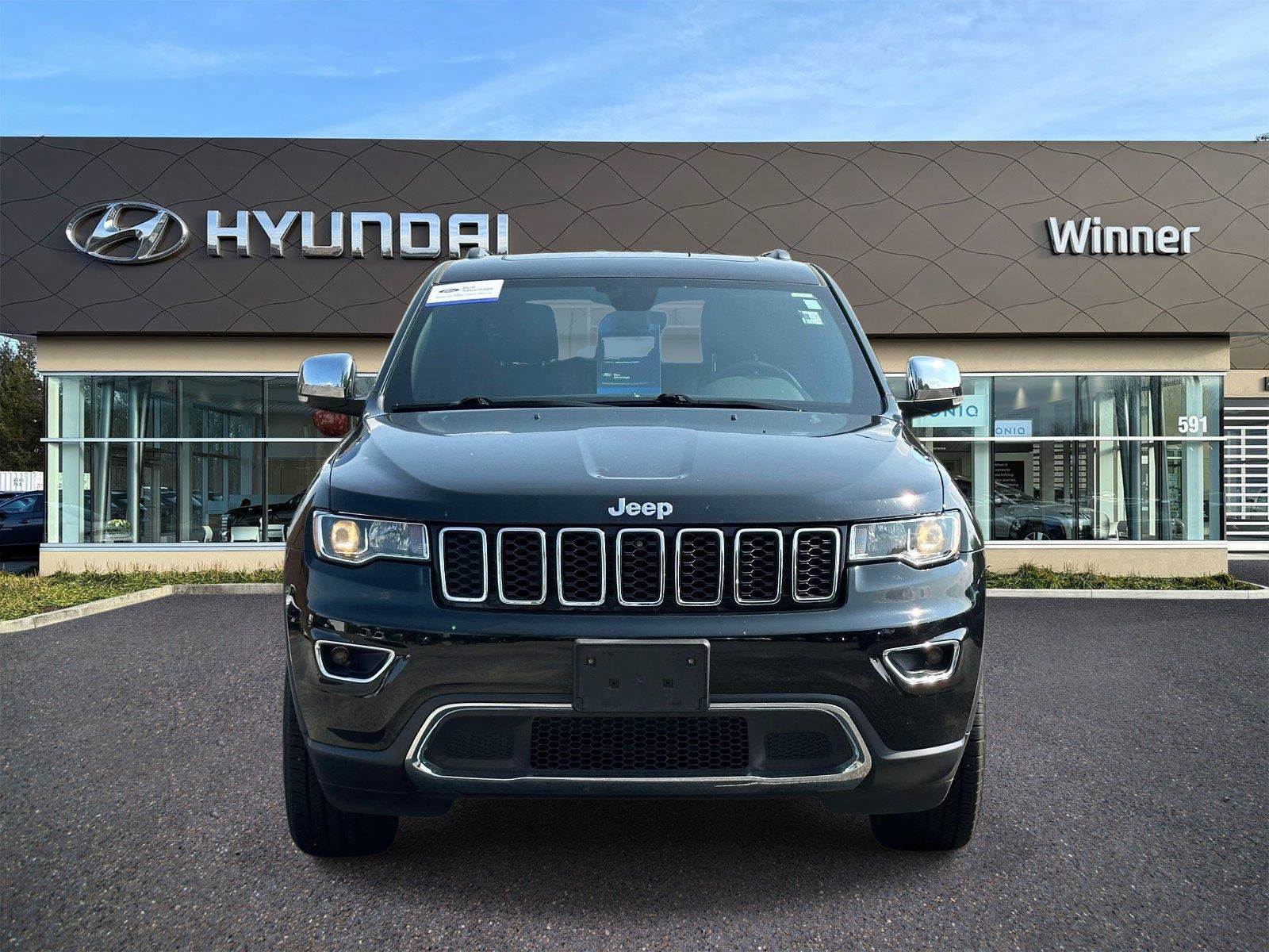 Used 2022 Jeep Grand Cherokee Limited AWD/4WD image 6