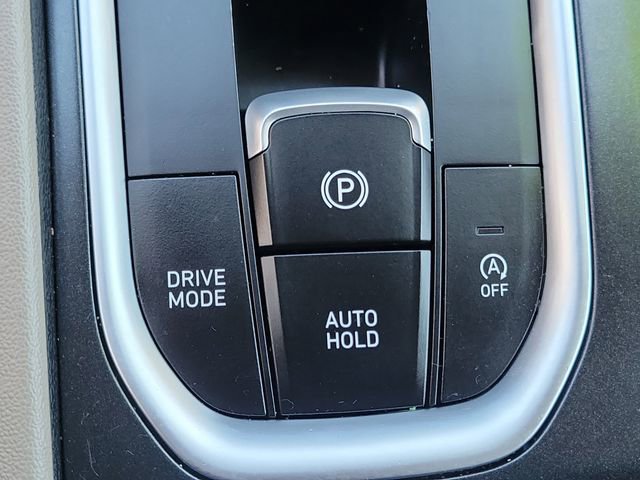 Used 2020 Hyundai Santa Fe SEL image 17