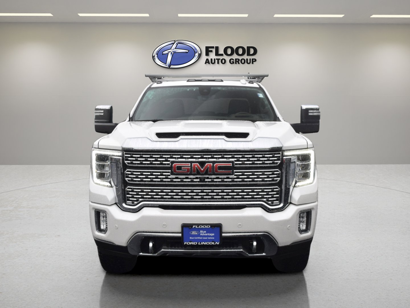 Used 2023 GMC Sierra 2500 Denali w/ Denali Ultimate Package AWD/4WD image 2