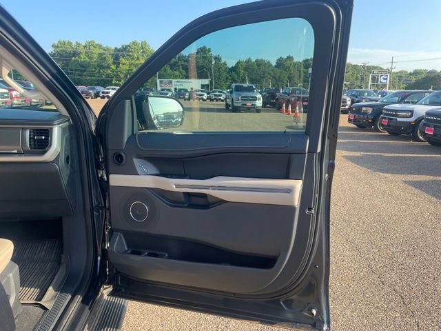 Certified 2024 Ford Expedition XLT RWD image 22