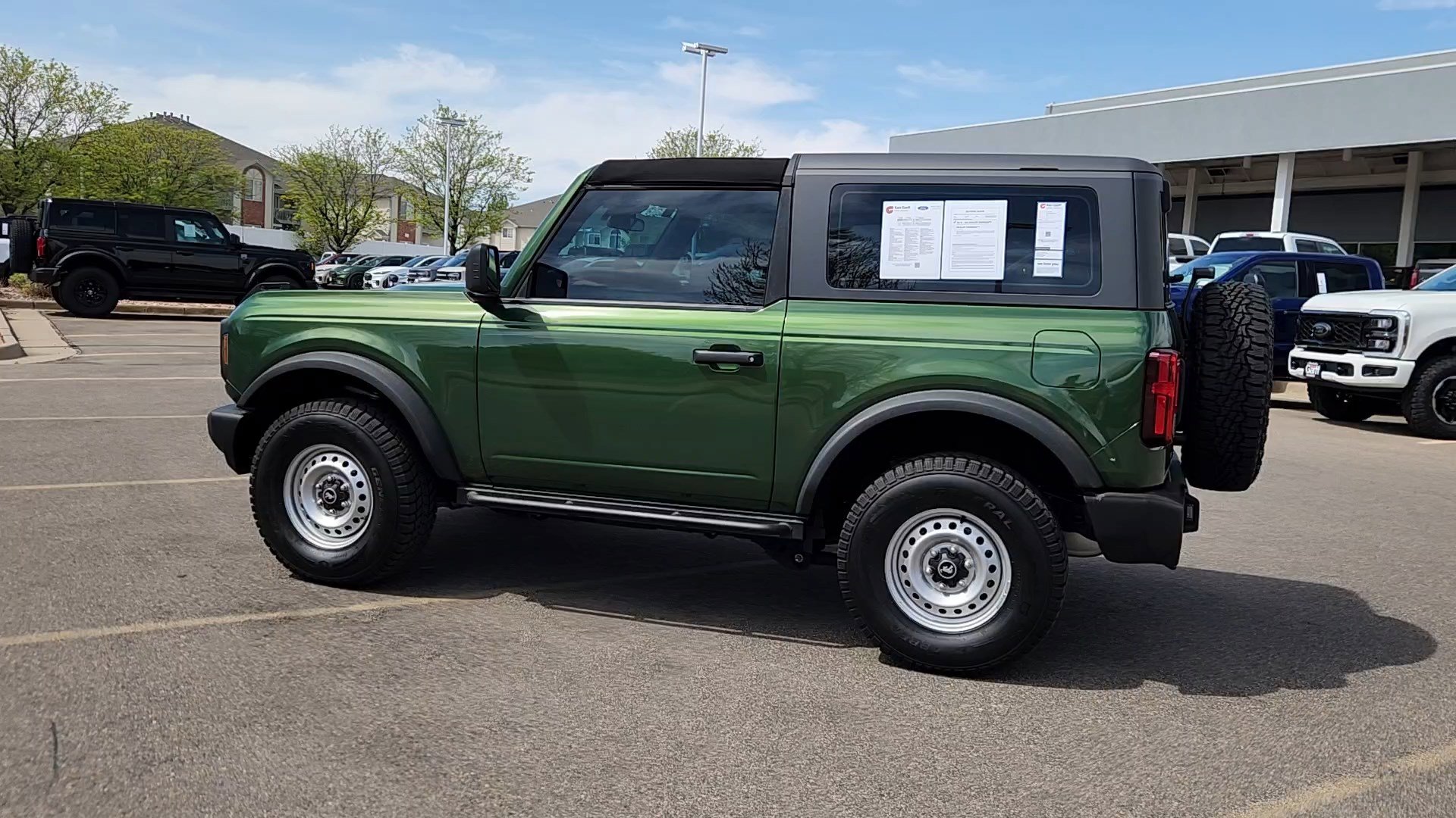Certified 2025 Ford Bronco 2-Door AWD/4WD image 22