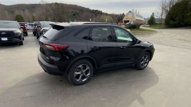 Certified 2025 Ford Escape ST-Line AWD/4WD image 9