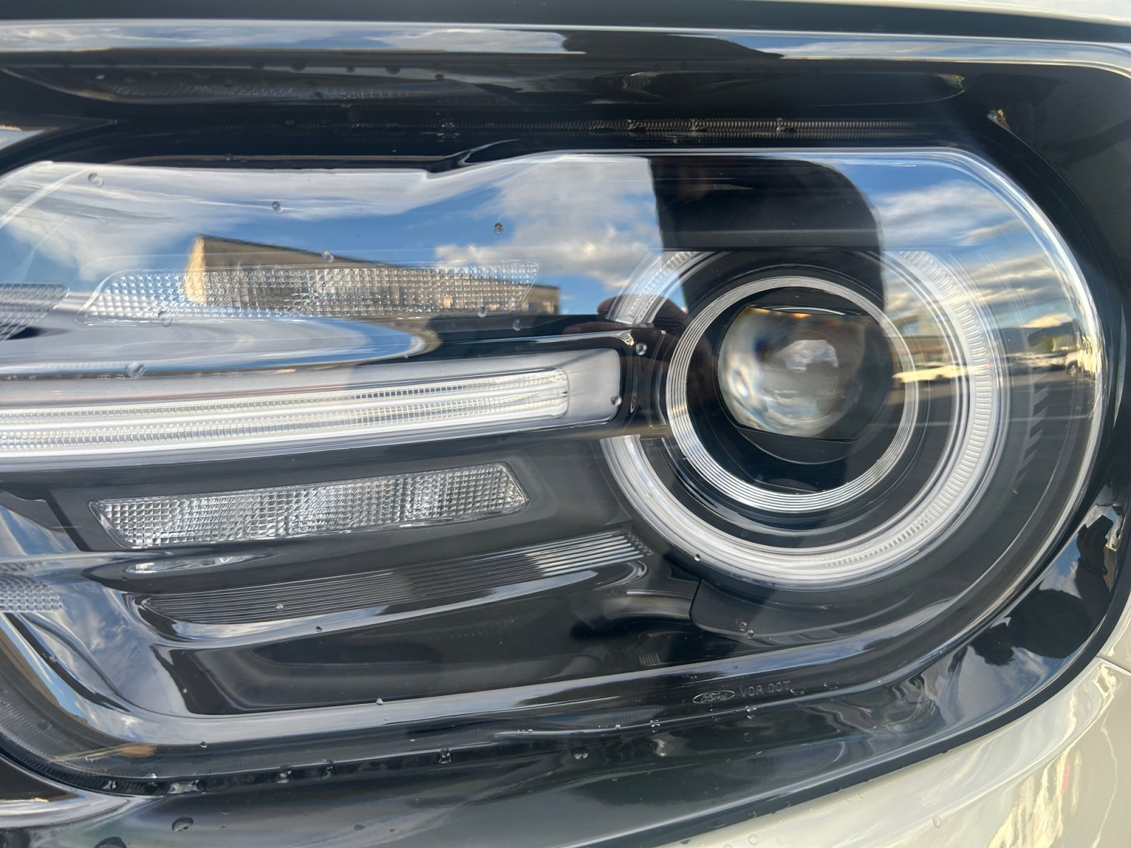 Certified 2025 Ford Bronco Sport Outer Banks w/ Outer Banks Tech Package+ AWD/4WD image 9