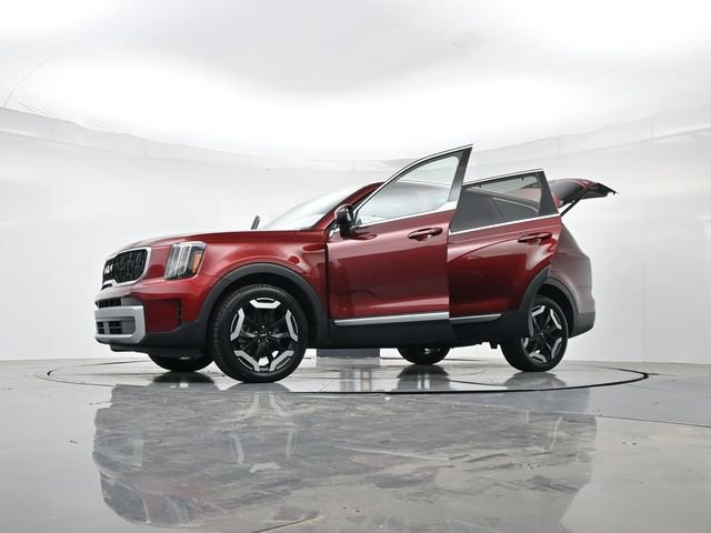 Used 2023 Kia Telluride EX w/ EX Captain's Chair Package FWD image 53