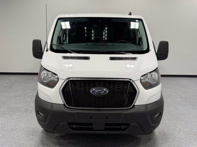 Certified 2025 Ford Transit 250 Low Roof w/ Exterior Upgrade Package RWD image 4