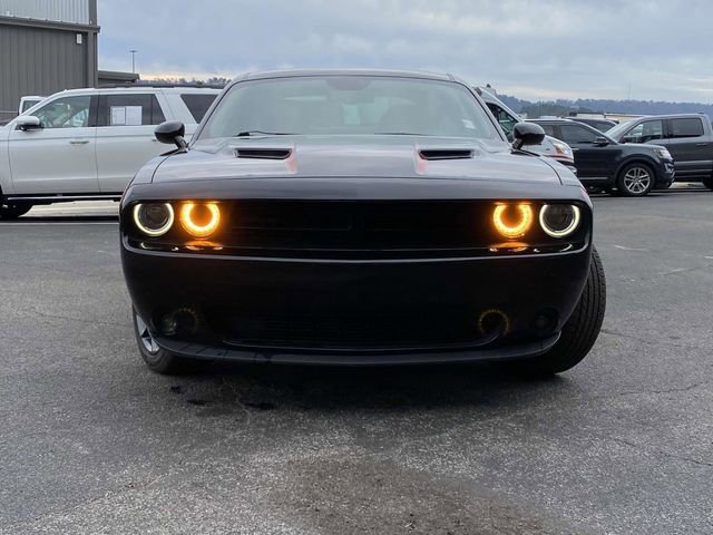 Used 2020 Dodge Challenger SXT w/ Blacktop Package image 8