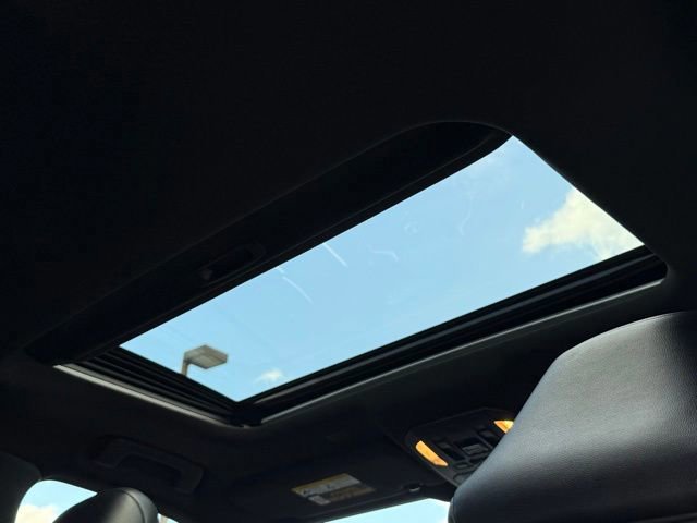 Used 2022 Toyota Highlander XSE image 35