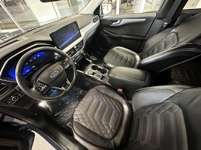 Certified 2023 Ford Escape Platinum w/ Premium Technology Package AWD/4WD image 12