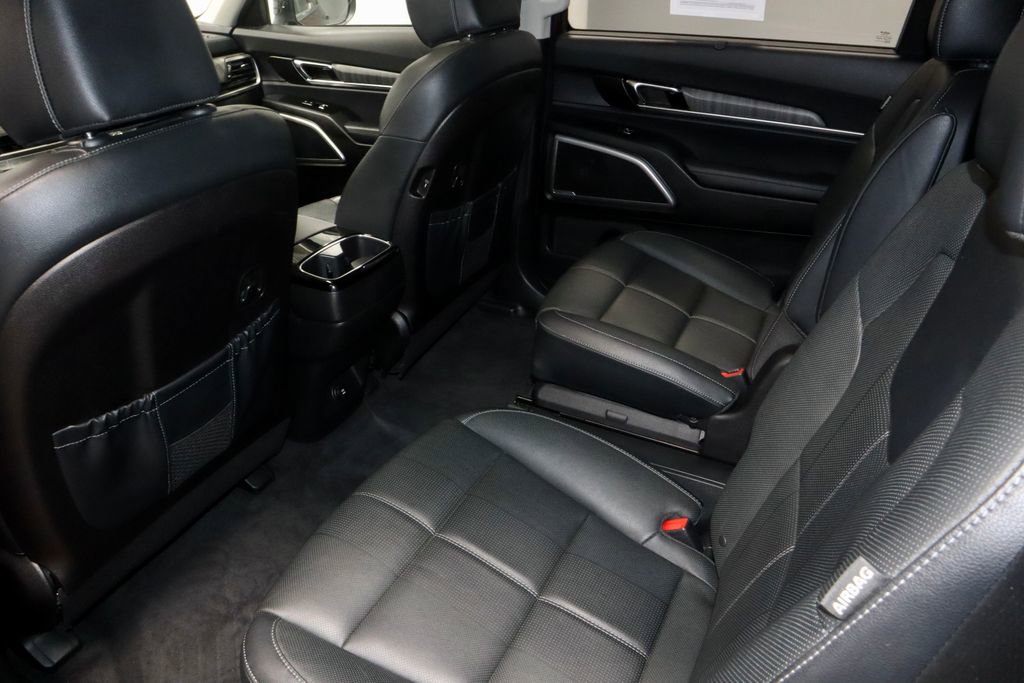 Used 2023 Kia Telluride EX w/ EX Captain's Chair Package FWD image 24