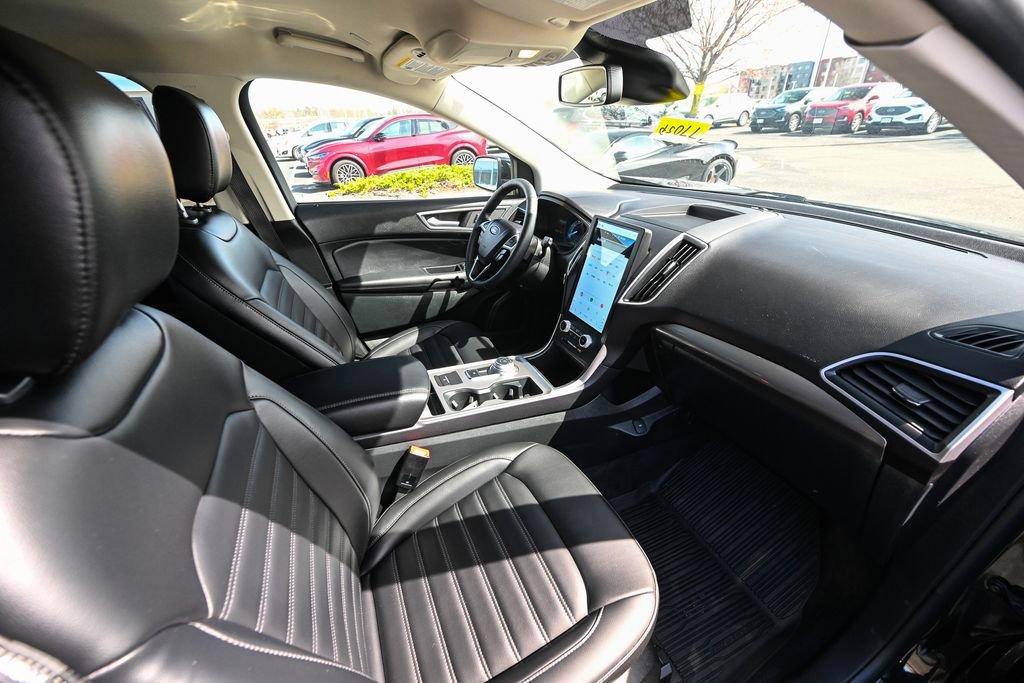 Certified 2024 Ford Edge SEL w/ Convenience Package AWD/4WD image 28