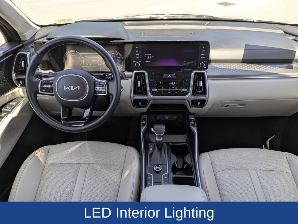 Used 2022 Kia Sorento S w/ Panoramic Sunroof Package FWD image 19