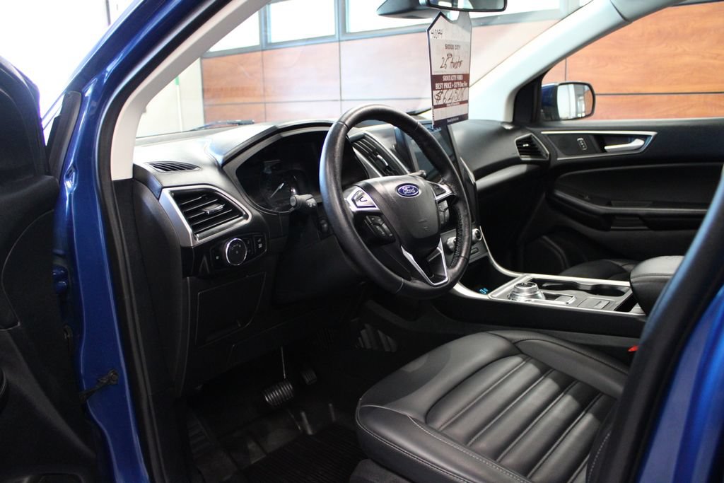 Certified 2024 Ford Edge SEL w/ Convenience Package AWD/4WD image 16