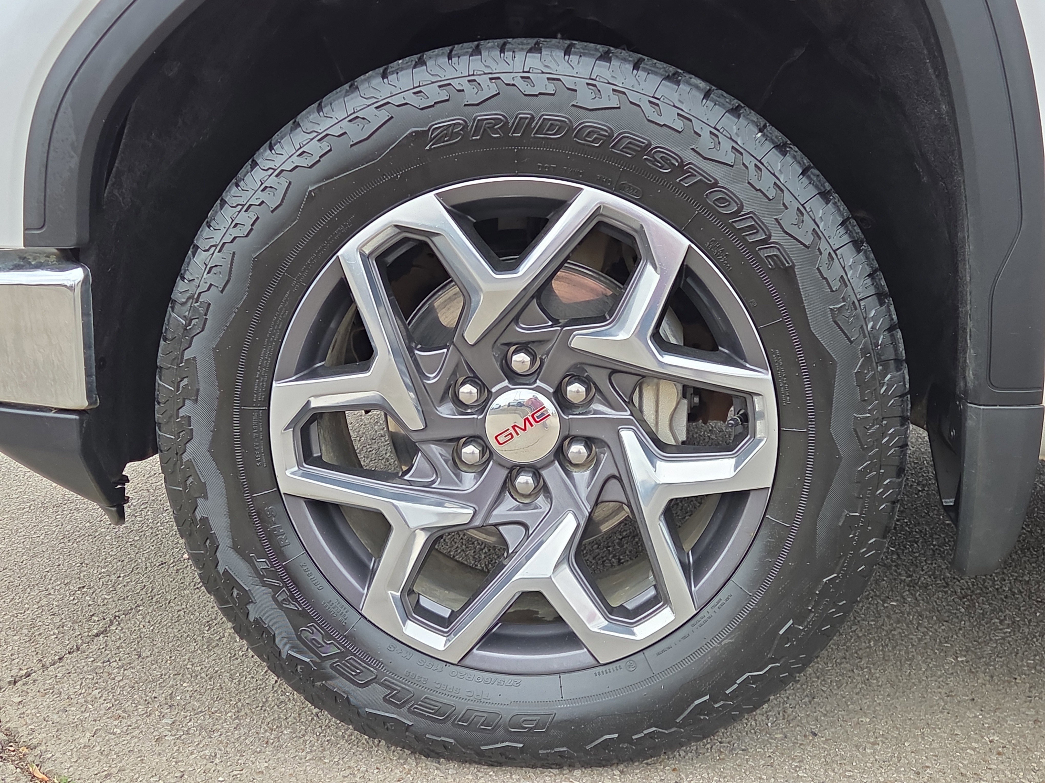Used 2024 GMC Sierra 1500 SLT w/ SLT Premium Plus Package AWD/4WD image 9