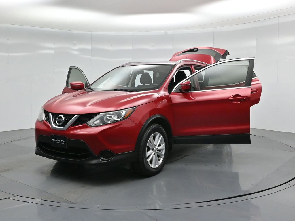 Used 2018 Nissan Rogue Sport SV image 49