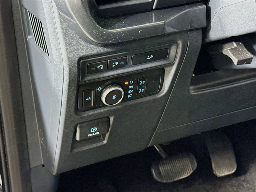 Certified 2022 Ford F150 XLT w/ Equipment Group 302A High image 16