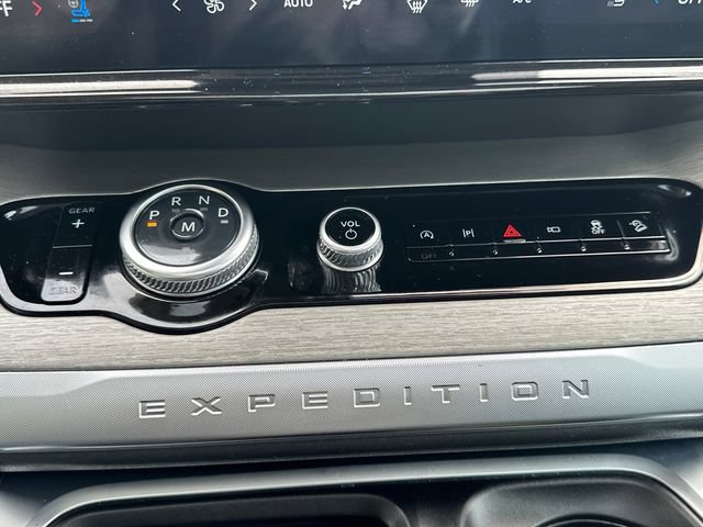 Certified 2025 Ford Expedition Max Platinum AWD/4WD image 40
