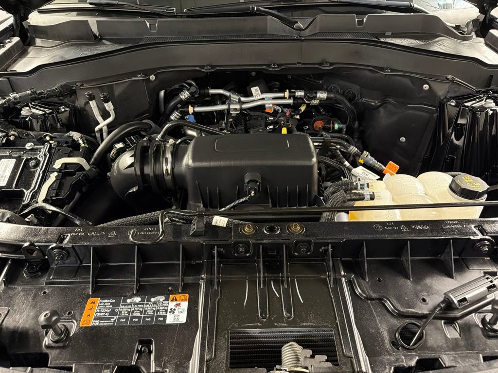 Certified 2024 Ford Explorer XLT w/ Equipment Group 202A AWD/4WD image 39