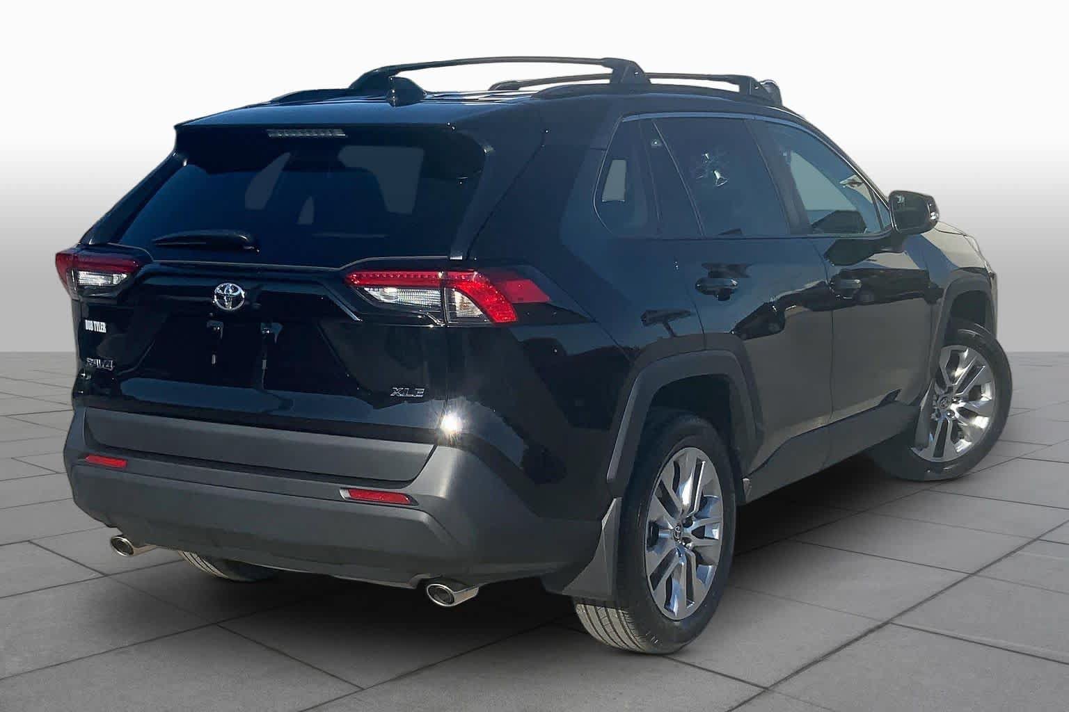 Used 2025 Toyota RAV4 XLE Premium w/ Weather Package FWD image 13