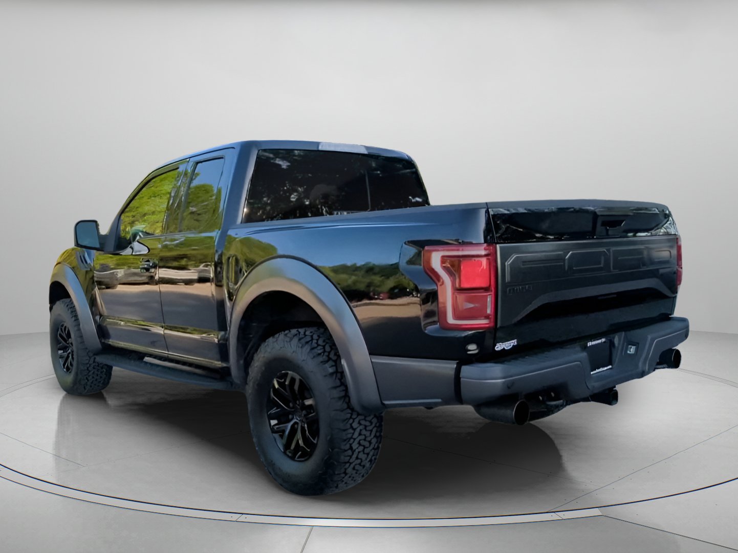 Certified 2018 Ford F150 Raptor w/ Equipment Group 802A Luxury AWD/4WD image 21