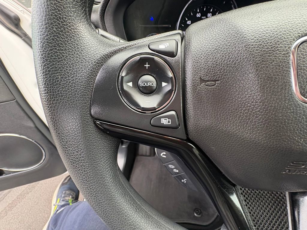 Used 2021 Honda HR-V EX image 16