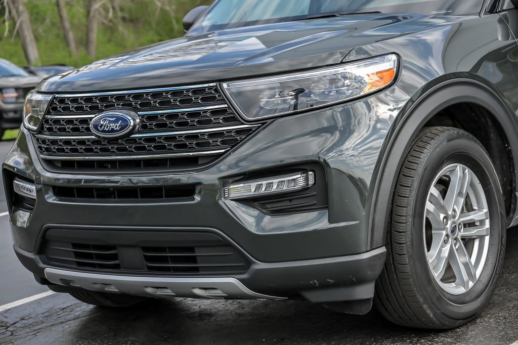 Certified 2023 Ford Explorer XLT w/ Equipment Group 202A AWD/4WD image 14