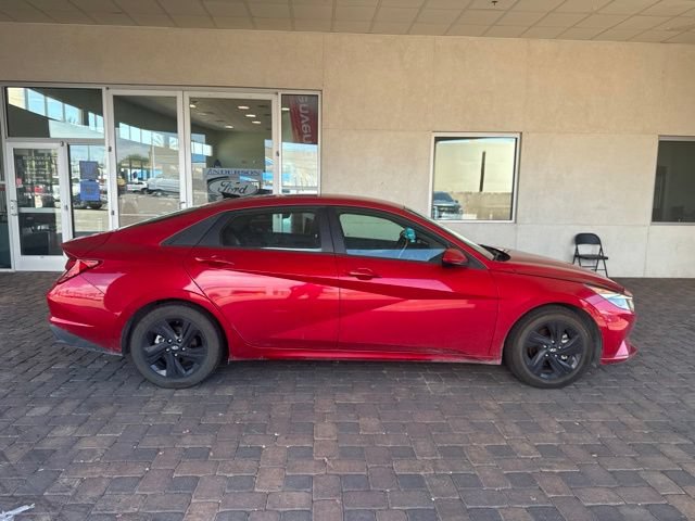 Used 2021 Hyundai Elantra SEL w/ Convenience Package FWD image 3