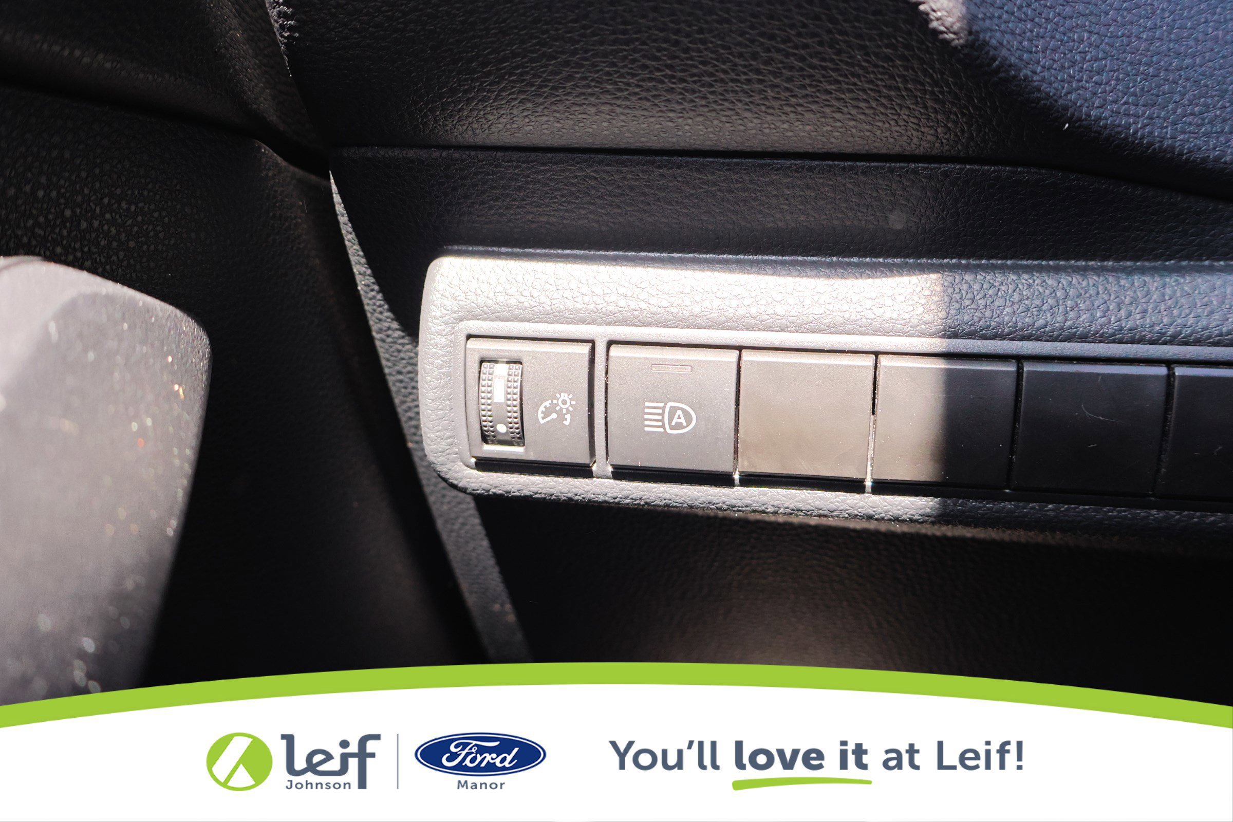 Used 2024 Toyota Corolla LE image 15